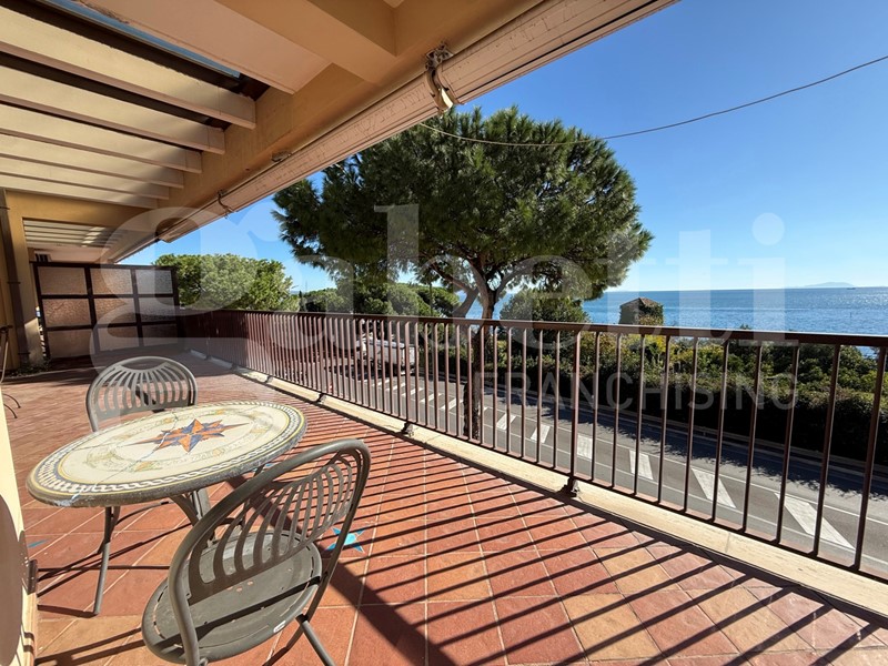 Appartamento in Vendita a Formia, 595'000€, 206 m²