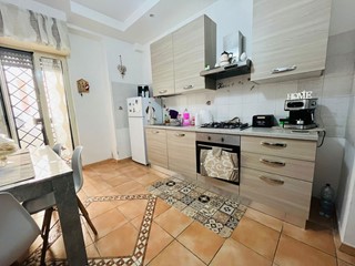 Bilocale in Vendita a Napoli, 115'000&euro;, 50 m²