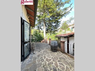 Appartamento in Vendita a Gaiole in Chianti, 155'000€, 89 m²