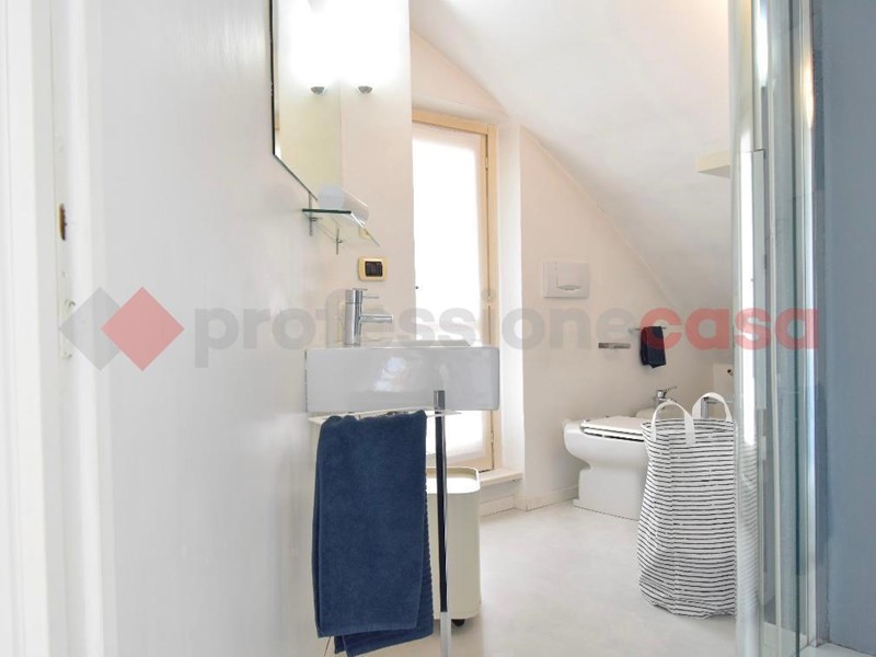 Bilocale in Vendita a Pinerolo, 130'000&euro;, 60 m², arredato