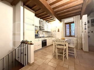 Quadrilocale in Vendita a Calcinaia, 118'000€, 70 m², arredato
