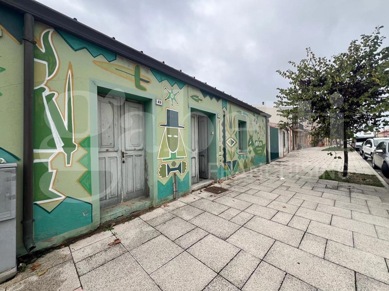 Casa Indipendente in Vendita a Oristano, 160'000€, 135 m²