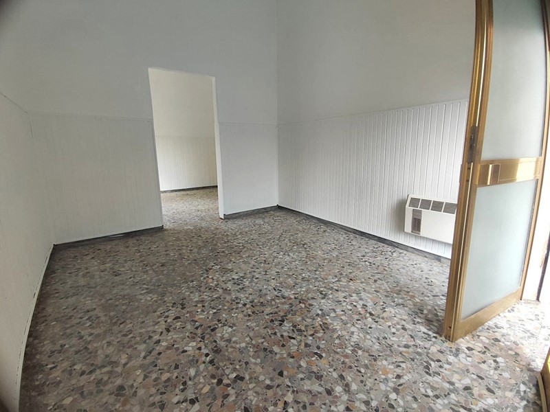 Negozio in Affitto a San Severo, 450&euro;, 40 m²