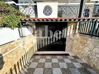 Villetta a schiera in Vendita a Giugliano in Campania, 295'000&euro;, 186 m², con Box