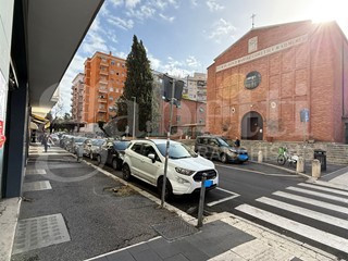 Attività commerciale in Vendita a Roma, 395'000€, 165 m²