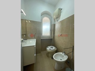 Villa in Vendita a Terracina, 489'000€, 160 m², arredato