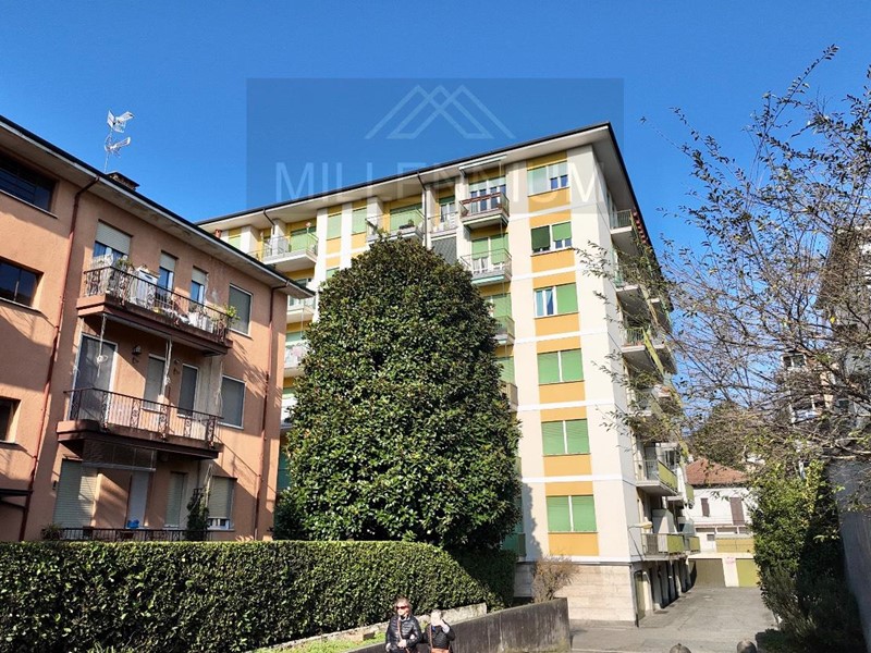 Trilocale in Vendita a Arona, 149'000€, 100 m², arredato