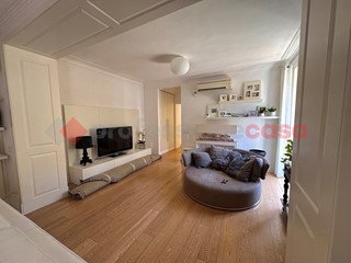 Casa Indipendente in Vendita a Caserta, 300 m²