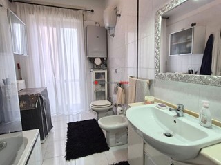 Quadrilocale in Vendita a Foggia, 95'000&euro;, 115 m²