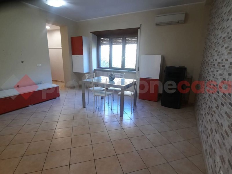 Appartamento in Affitto a Veroli, 400€, 85 m², arredato