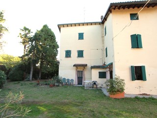 Casa Semi Indipendente in Vendita a Valsamoggia, 245'000€, 208 m²
