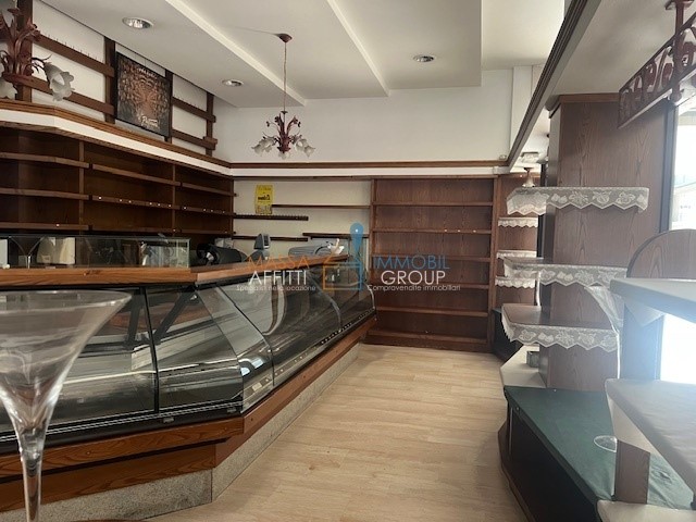 Immobile commerciale in Vendita a Massa, 145'000&euro;, 95 m², arredato