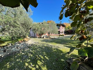 Villa in Vendita a Brescia, zona Mompiano, 1'490'000€, 890 m², con Box