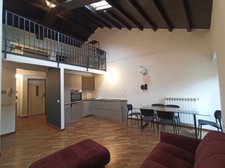 Quadrilocale in Affitto a Brescia, 1'300€, 120 m², arredato