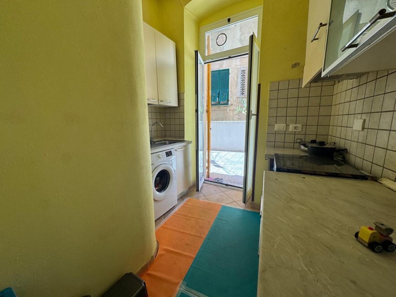 Quadrilocale in Vendita a La Spezia, 145'000€, 75 m², con Box