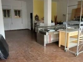 Immobile commerciale in Vendita a Arcola, zona Romito Magra, 29'109&euro;, 131 m²