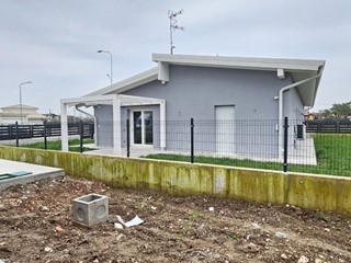 Casa Indipendente in Vendita a Montirone, 345'000&euro;, 146 m², con Box