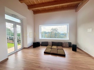 Casa Indipendente in Vendita a Scansano, zona Murci, 375'000&euro;, 308 m², arredato, con Box