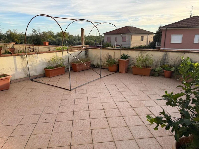 Appartamento in Vendita a Castelnuovo Magra, 170'000€, 120 m²