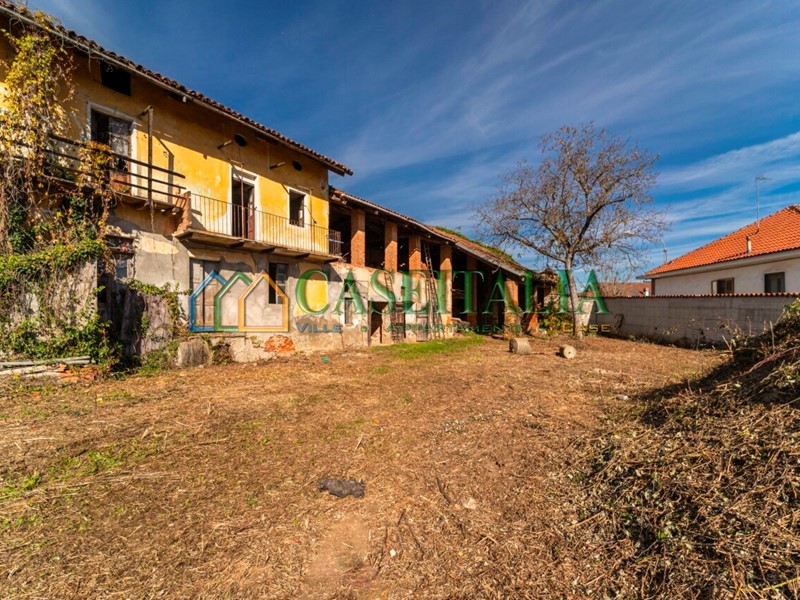 Casa Indipendente in Vendita a Villarbasse, 285'000&euro;, 250 m²
