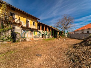 Casa Indipendente in Vendita a Villarbasse, 285'000&euro;, 250 m²