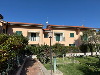 Trilocale in Vendita a Ascea, zona Marina, 269'000€, 65 m²