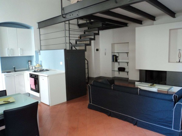 Bilocale in Affitto a Palermo, zona Piazza Marina / Alloro, 450€, 57 m², arredato