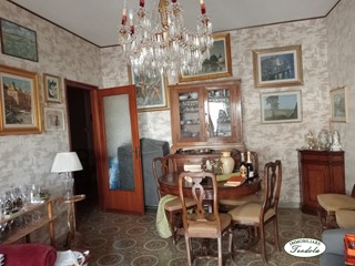 Quadrilocale in Vendita a Carrara, 167'000€, 90 m²