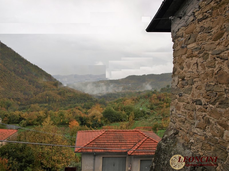 Casale in Vendita a Bagnone, 22'000€, 90 m²