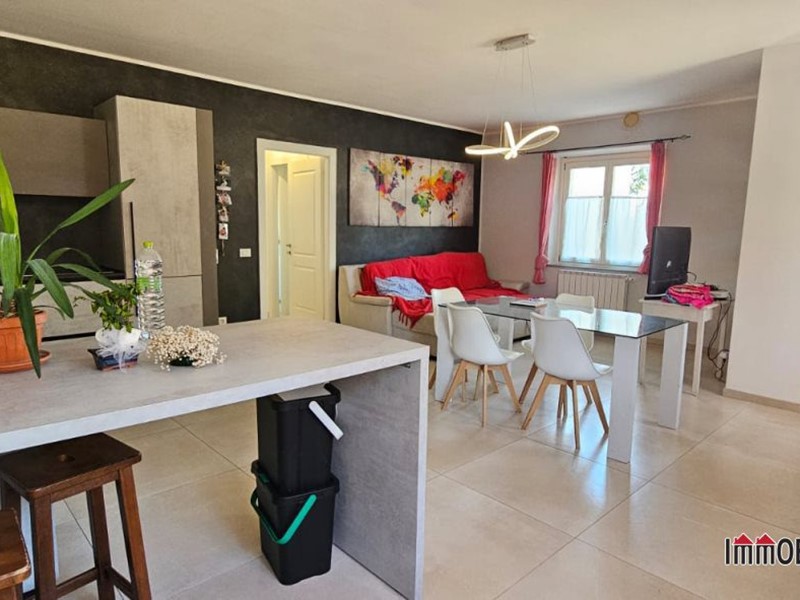 Trilocale in Vendita a Colle di Val D'Elsa, 380'000&euro;, 86 m²