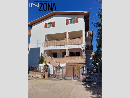Quadrilocale in Vendita a Civitella del Tronto, 36'915€, 178 m²