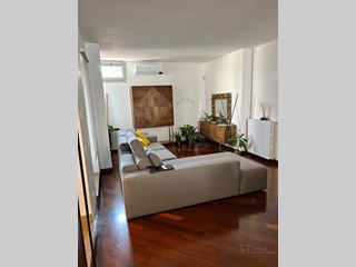 Quadrilocale in Affitto a Bergamo, 215 m²