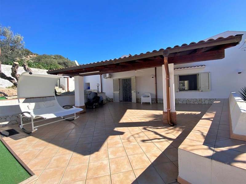 Villa in Vendita a Castellammare del Golfo, 380'000€, 150 m²