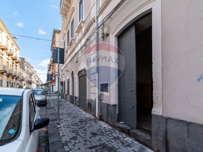 Immobile commerciale in Vendita a Catania, 40'000&euro;, 30 m²