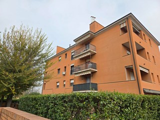 Appartamento in Vendita a Mirandola, 150'000€, 105 m²