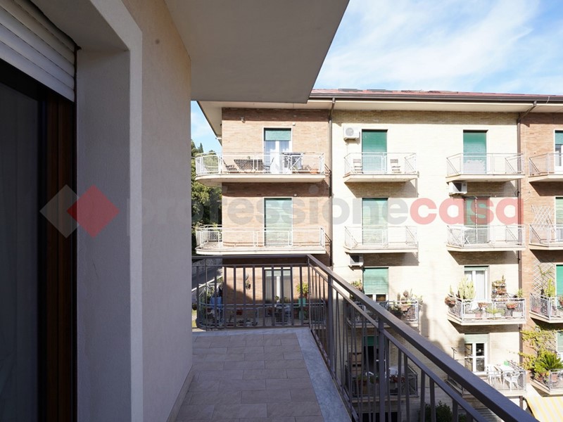 Quadrilocale in Affitto a Cassino, 900€, 165 m²
