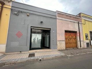 Negozio in Vendita a Manduria, 63'000€, 40 m²