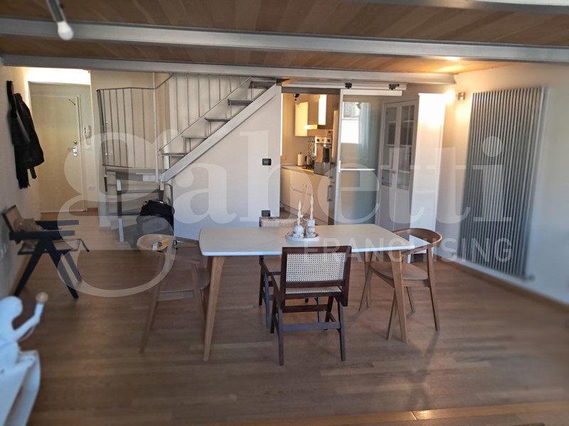 Bilocale in Affitto a Bologna, 1'150€, 65 m²