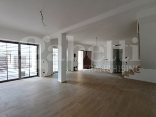 Villa bifamiliare in Vendita a Anzio, 299'000€, 100 m²