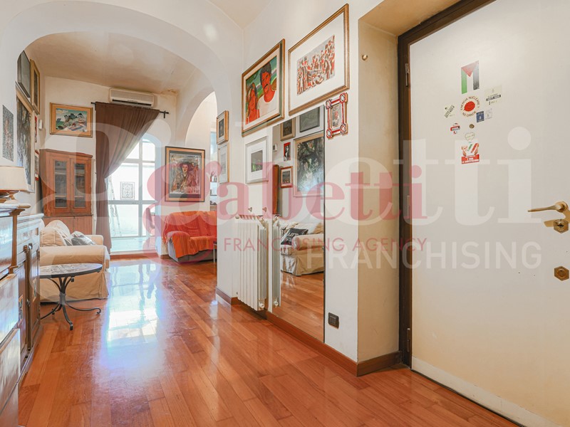 Trilocale in Vendita a Roma, 380'000€, 80 m²