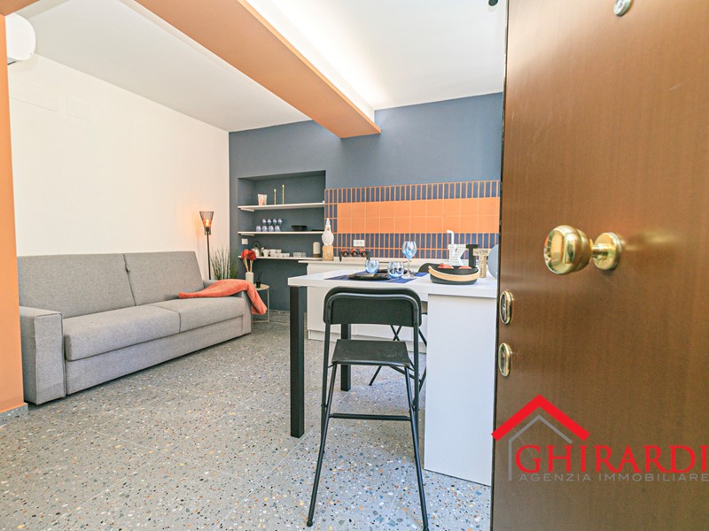 Quadrilocale in Vendita a Genova, zona Sestri Ponente, 107'000&euro;, 45 m², arredato, con Box