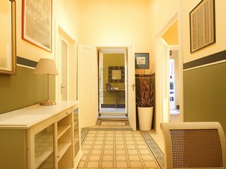 Appartamento in Vendita a Lucca, zona Centro storico, 335'000€, 149 m²