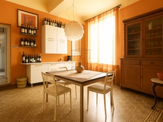 Appartamento in Vendita a Lucca, zona Centro storico, 335'000€, 150 m²