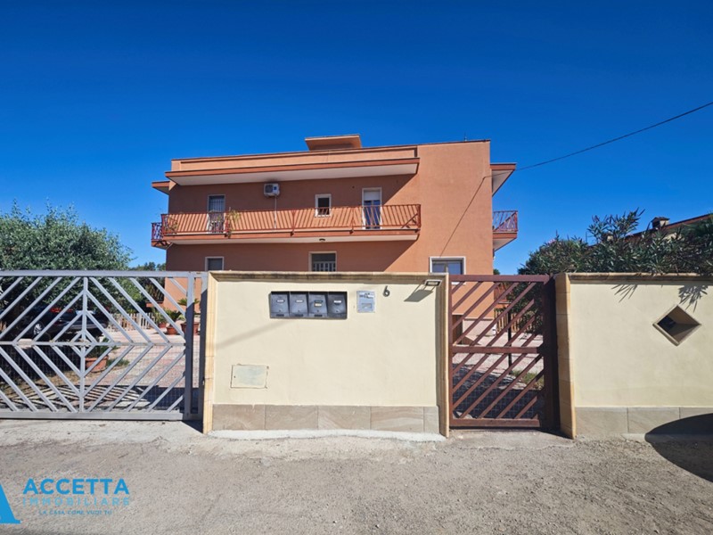 Trilocale in Vendita a Taranto, zona Talsano, 110'000€, 115 m²