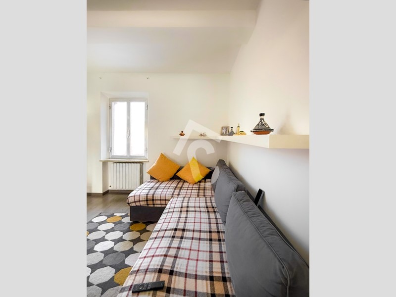 Bilocale in Vendita a Jesi, zona ZONA 2A, 65'000€, 70 m², arredato