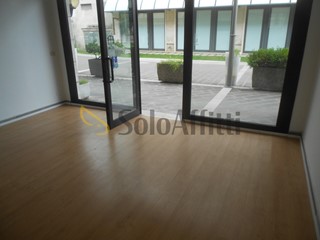 Capannone in Affitto a Abano Terme, 800&euro;, 50 m²