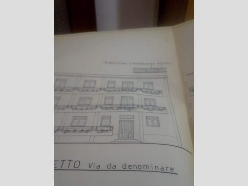 Monolocale in Affitto a Scordia, zona Stazione di ferroviaria , 600€, 180 m²