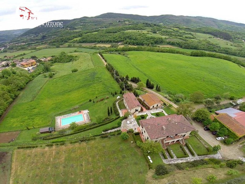 Rustico in Vendita a Dicomano, 3'900'000€, 1840 m²