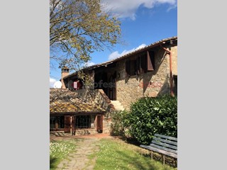 Appartamento in Affitto a Siena, 800€, 75 m²