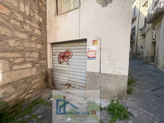 Box in Vendita a Benevento, 43'000€, 35 m²